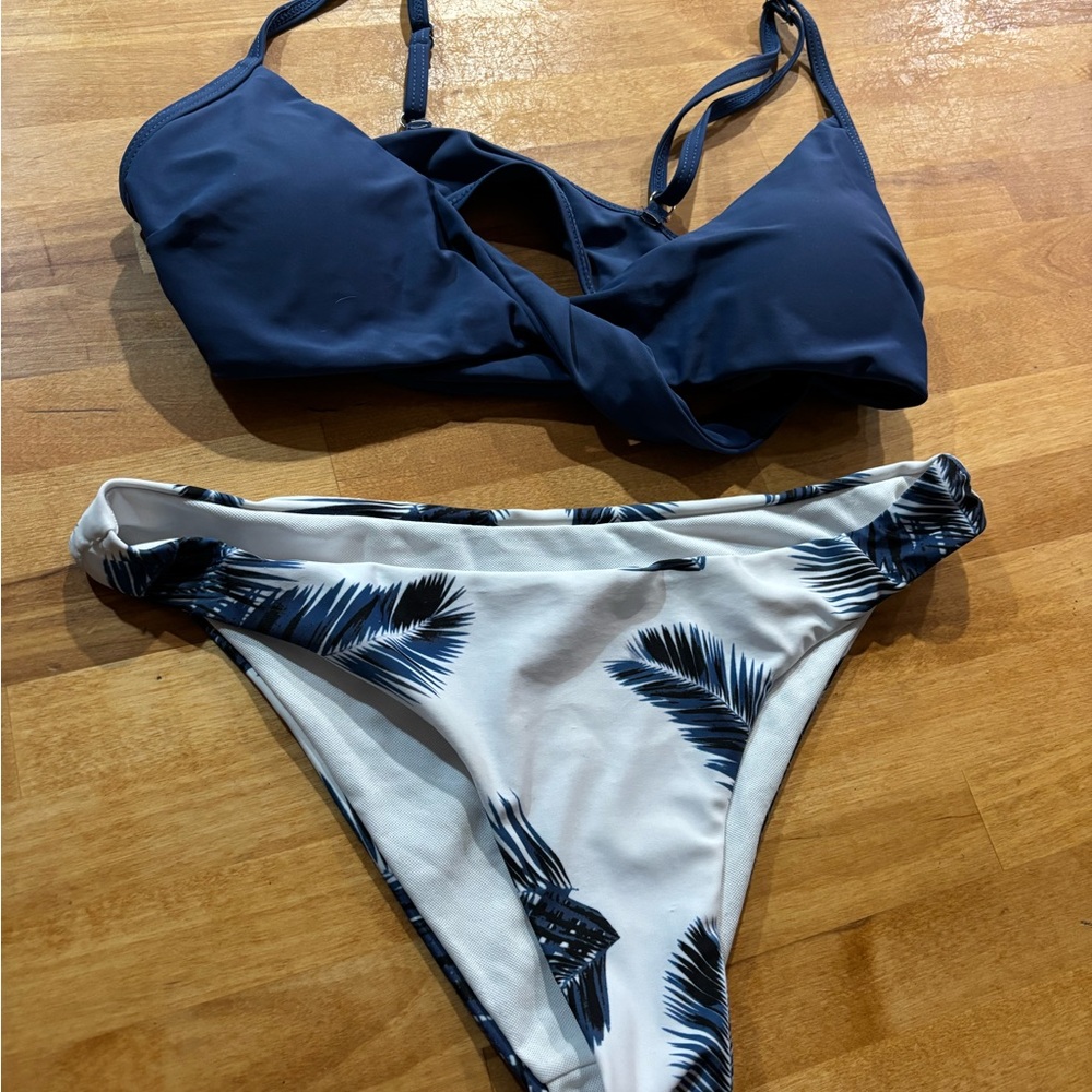 SHEIN Navy Twist Front Bikini with White Palm-Print Bottoms -medium